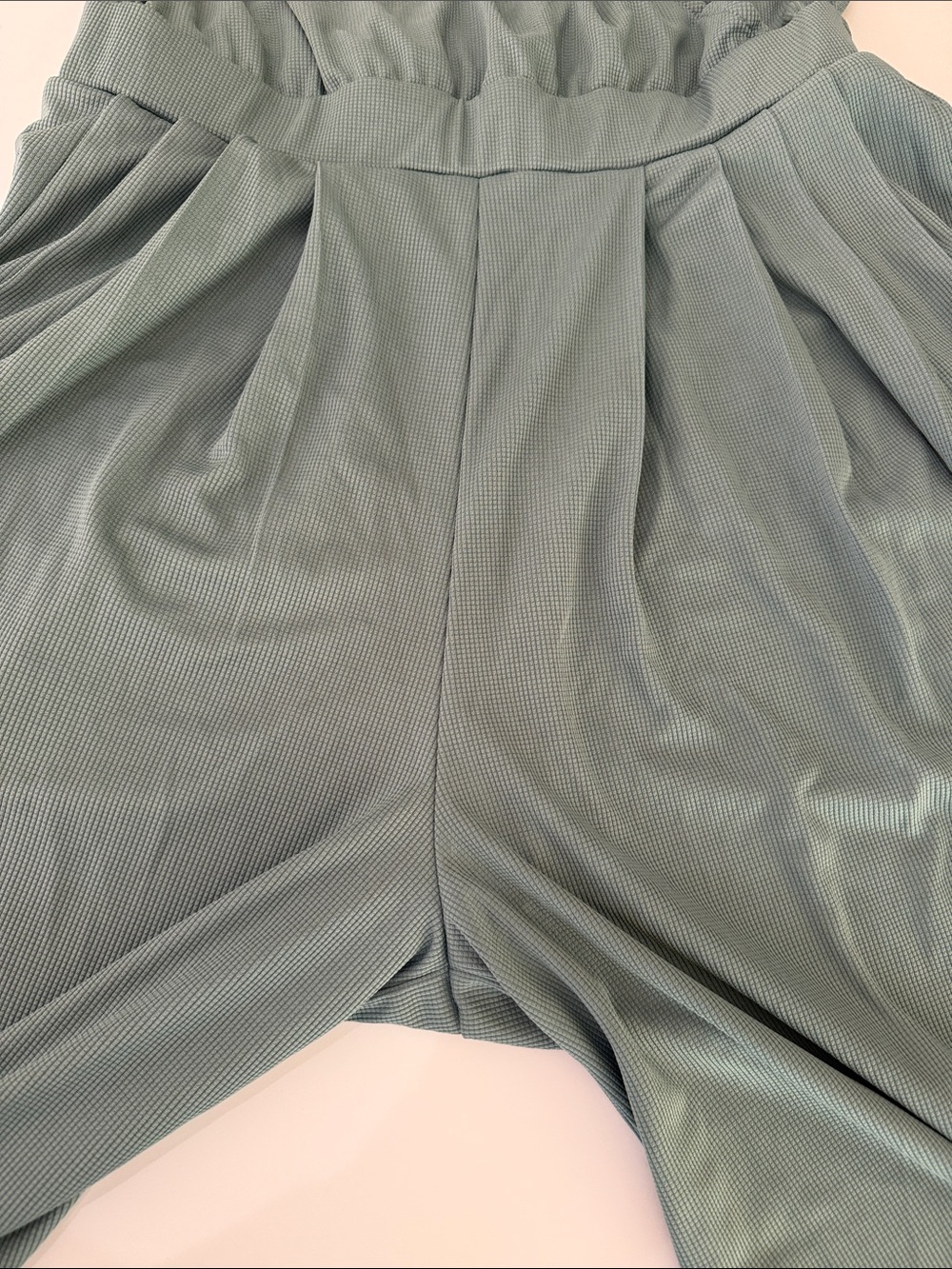 Halara New sage green XL  boho jumpsuit NWOT - Picture 10 of 10